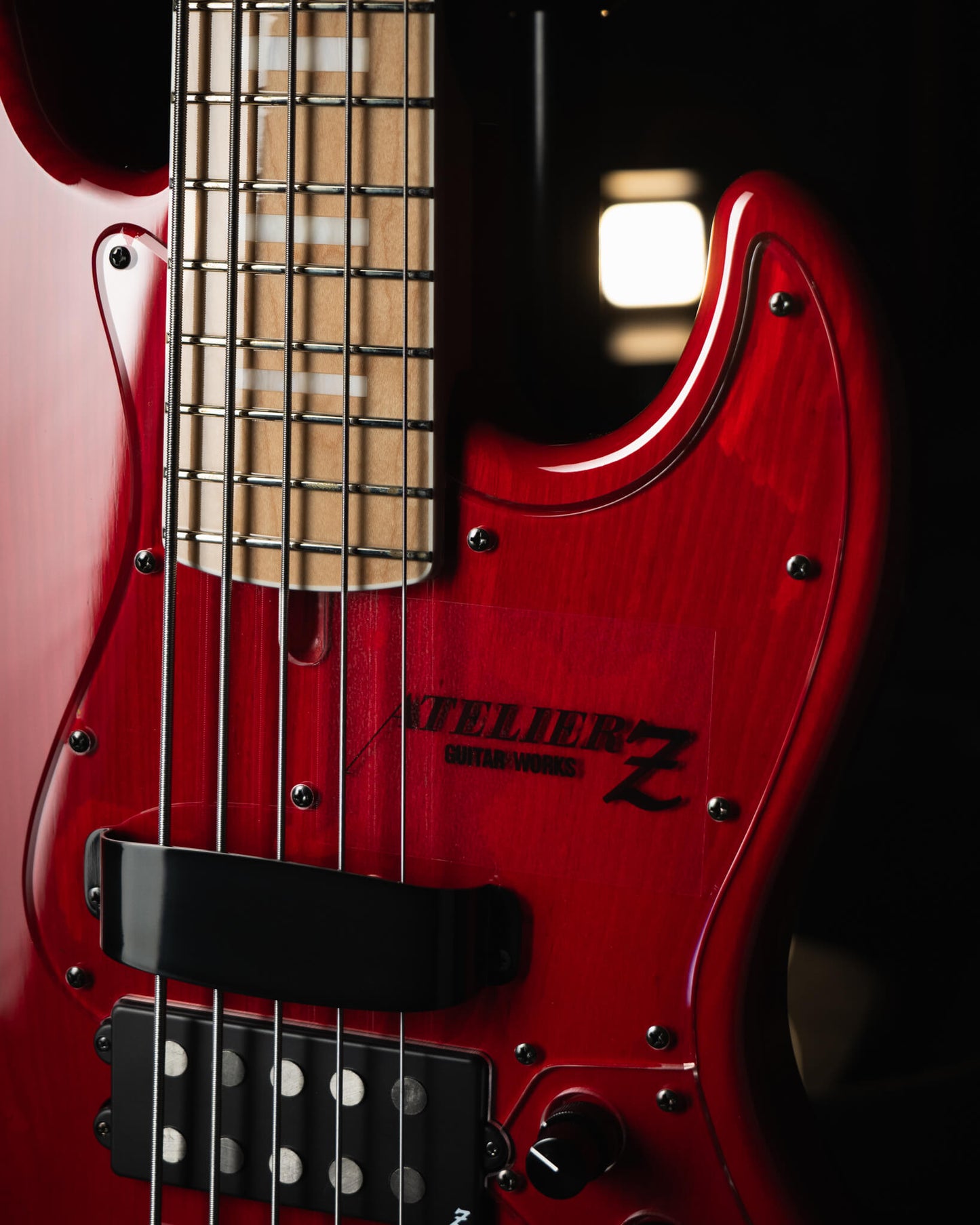 Atelier Z M265-JHJ Transparent Red 2025