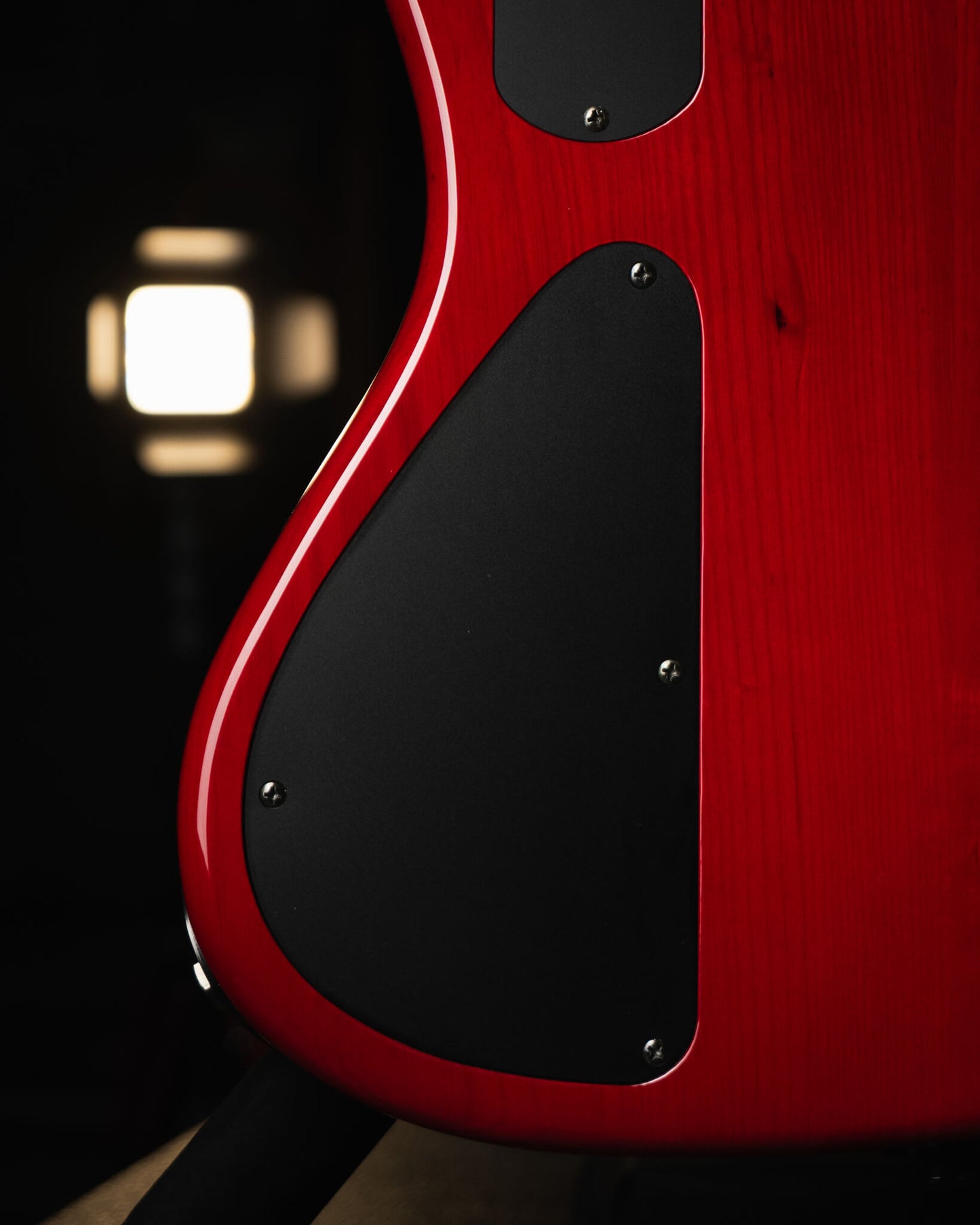 Atelier Z M265-JHJ Transparent Red 2025
