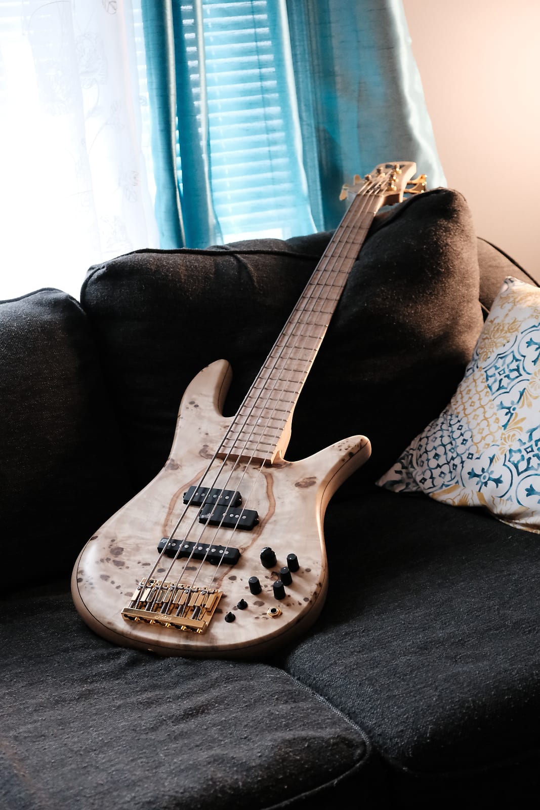 Fodera Monarch 5 Bolt-On Poplar Burl 2021 (8.6 lb)