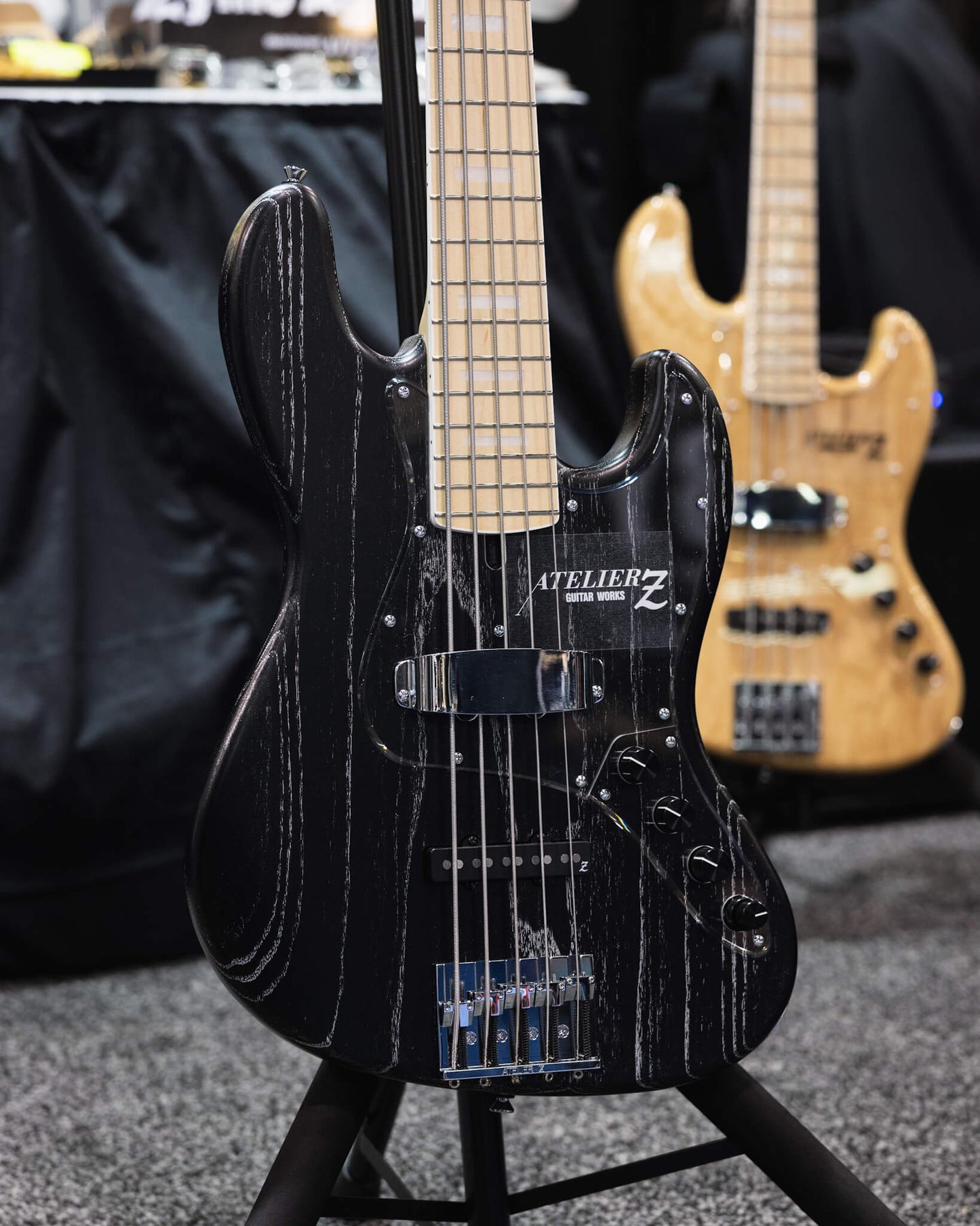 Atelier Z M265 Silver Line Black NAMM Show 2024 (end-2023)