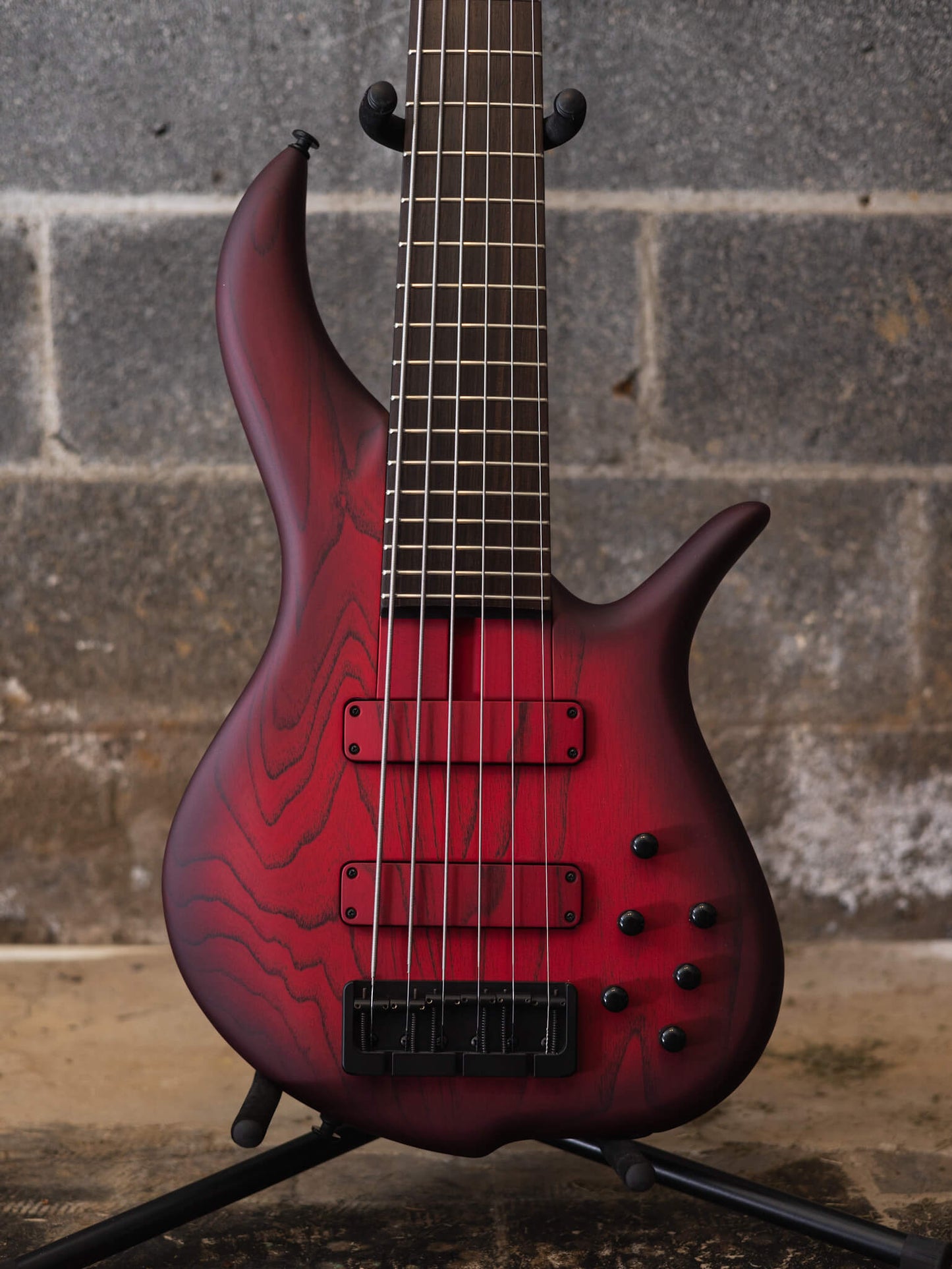 F Bass BN6 Trans Red Burst (Early-2024)