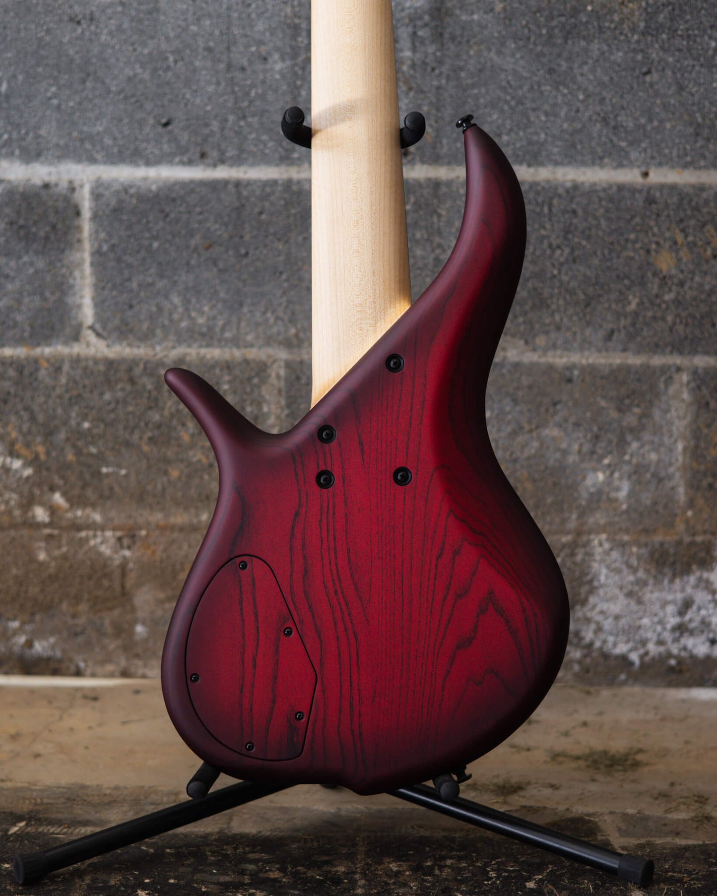 F Bass BN6 Trans Red Burst (Early-2024)
