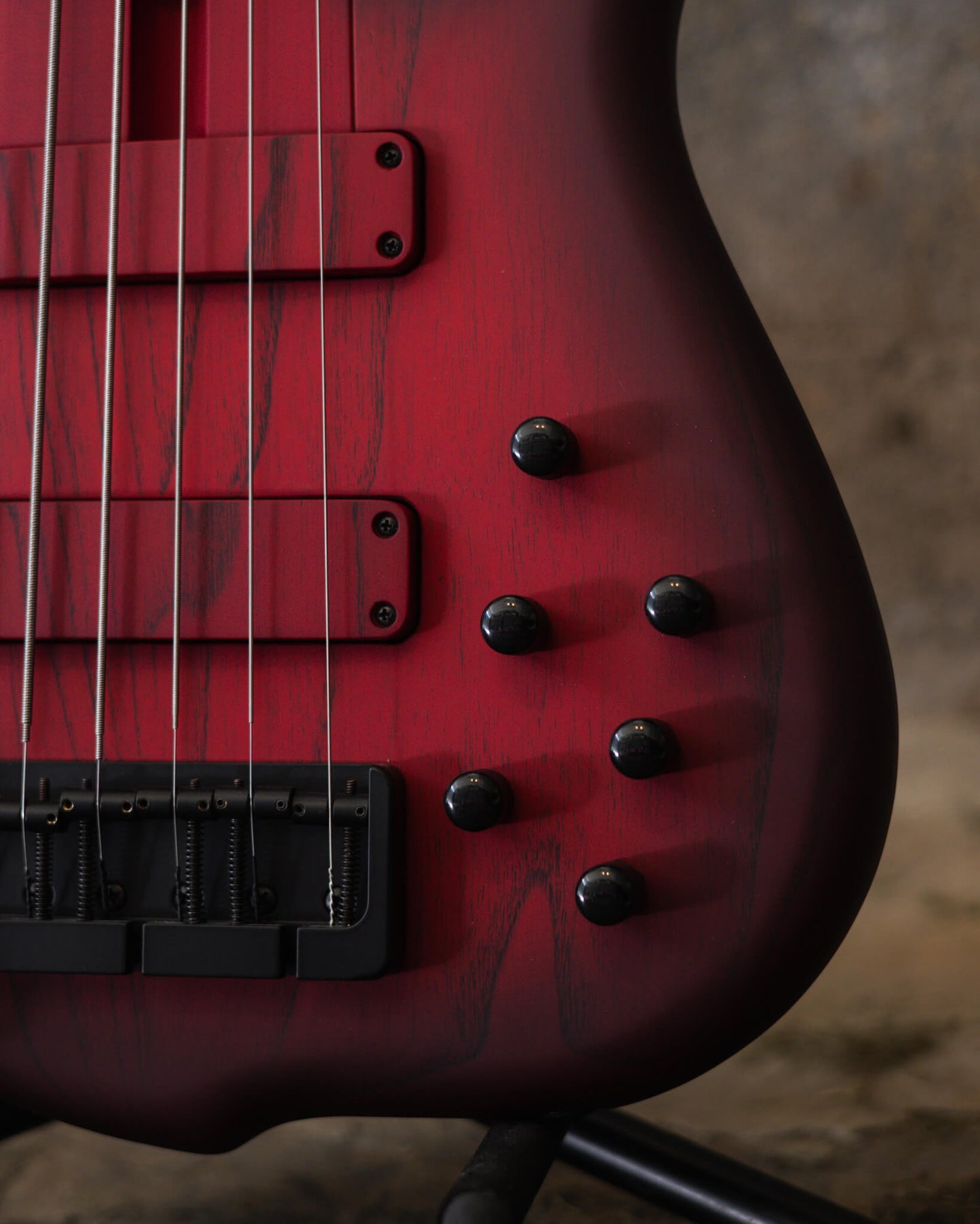 F Bass BN6 Trans Red Burst (Early-2024)