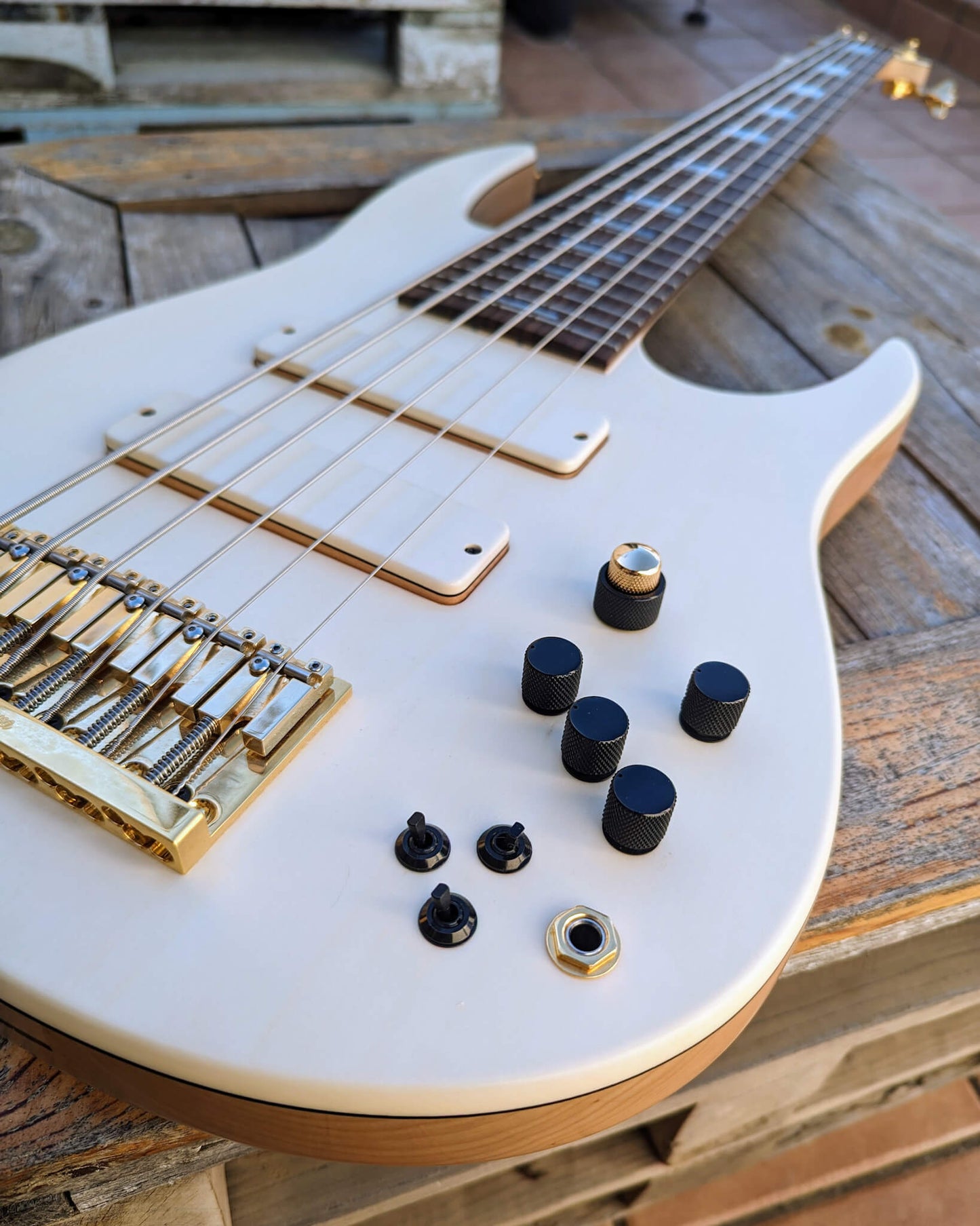Fodera Contrabass 6 Elite Holly 2022