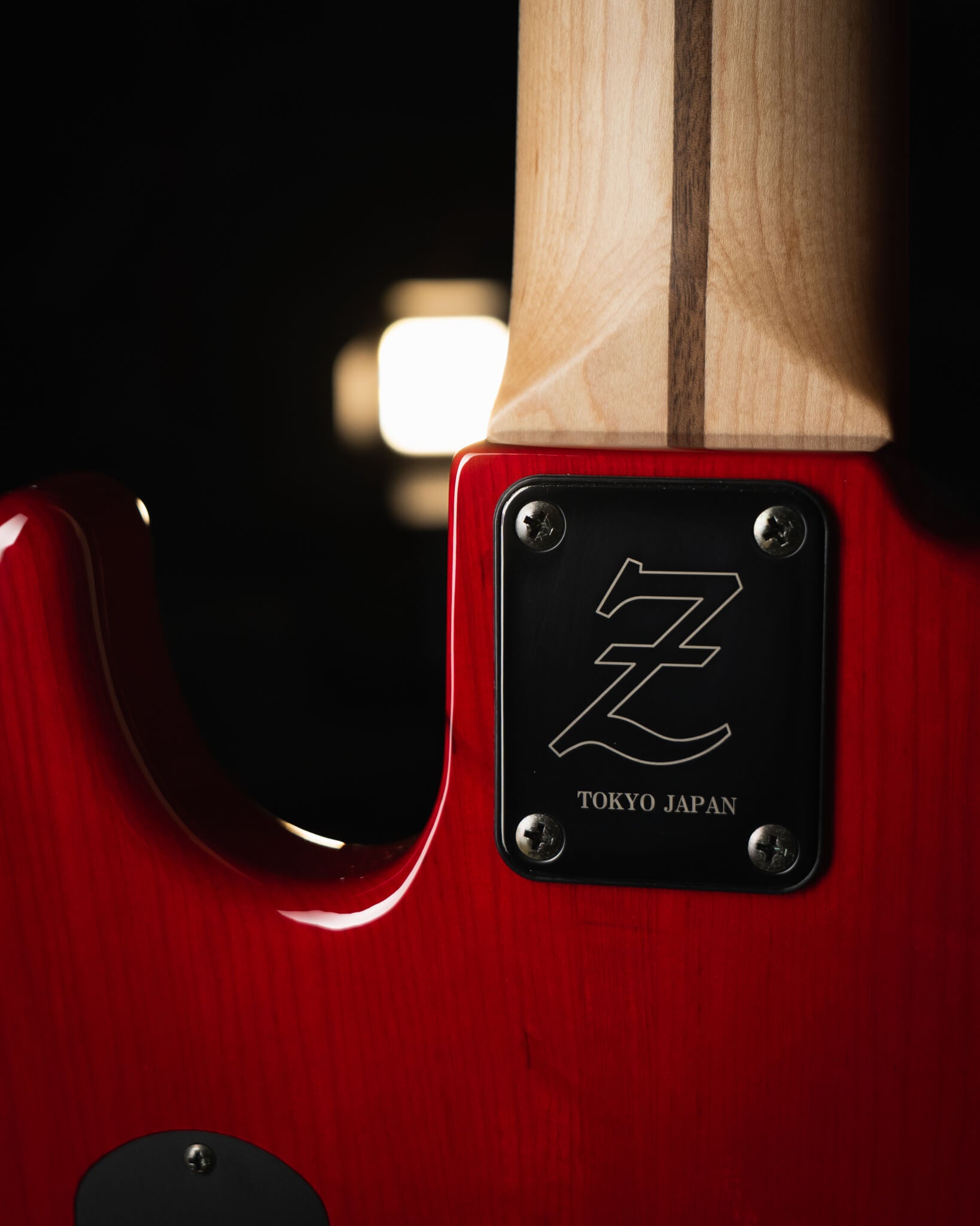 Atelier Z M265-JHJ Transparent Red 2025 – SlapStore