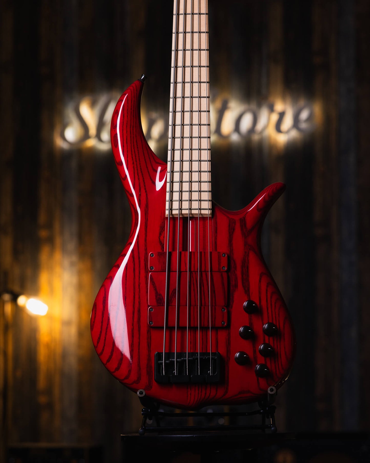 F Bass BN5 Transparent Red 2020