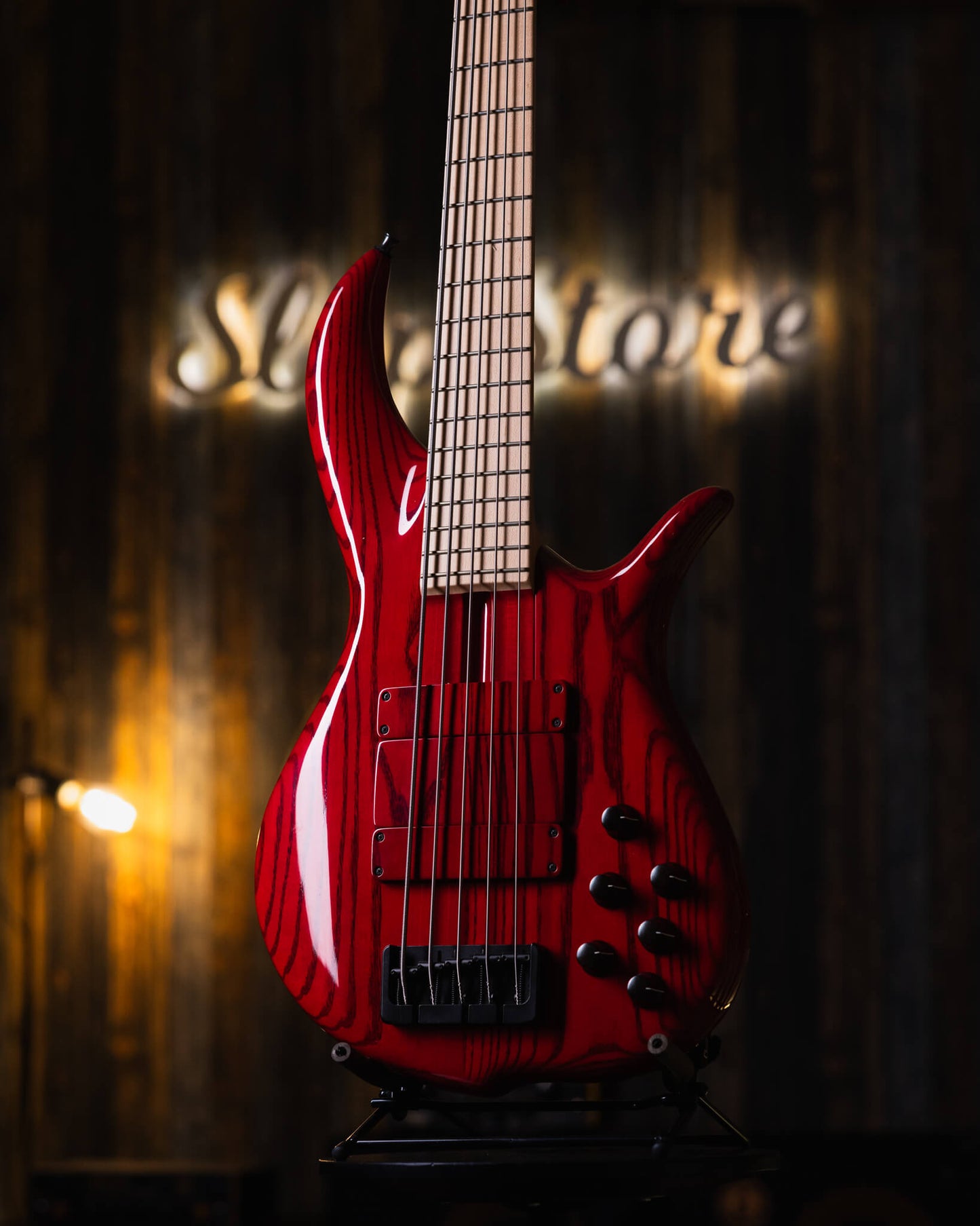 F Bass BN5 Transparent Red 2020