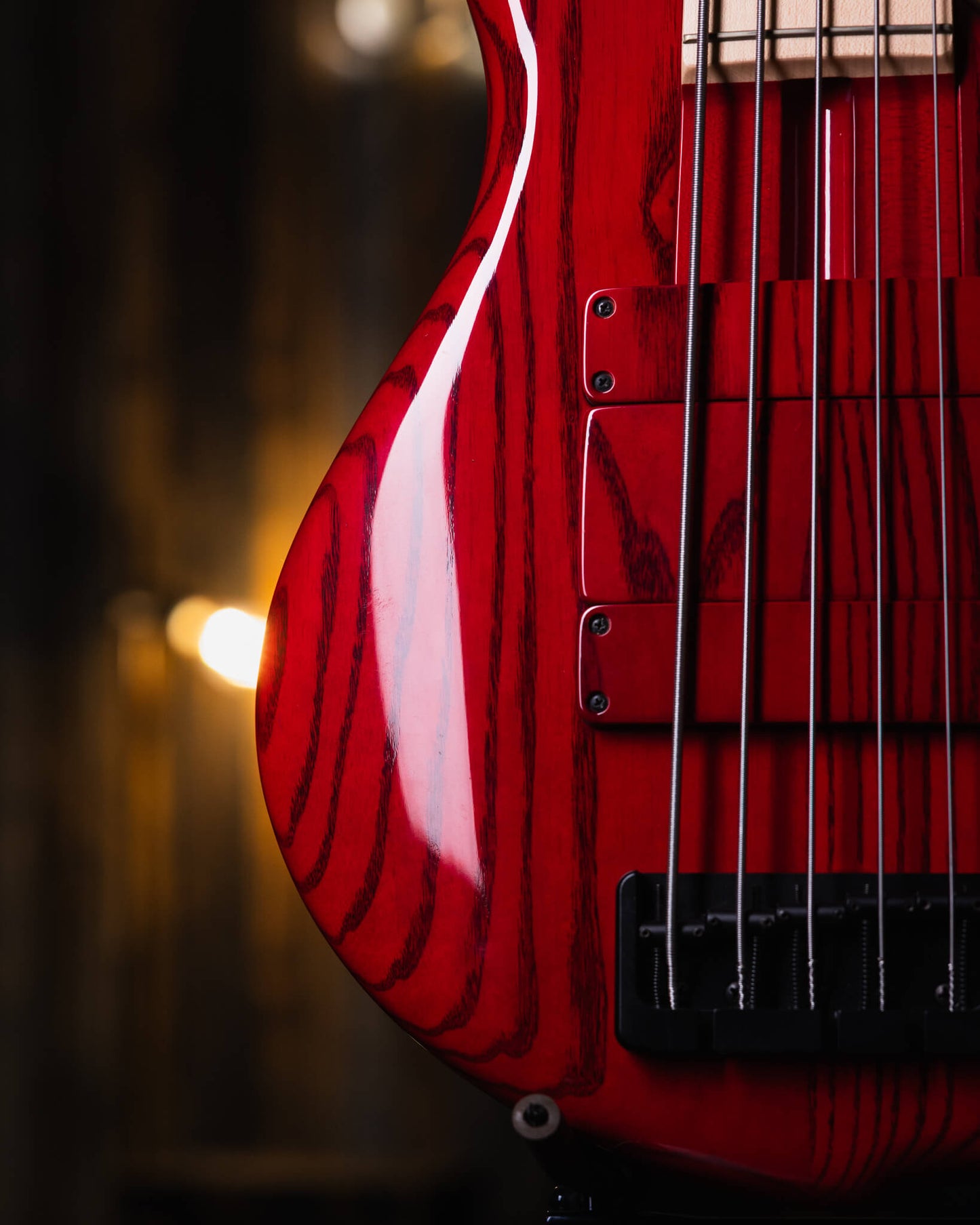 F Bass BN5 Transparent Red 2020