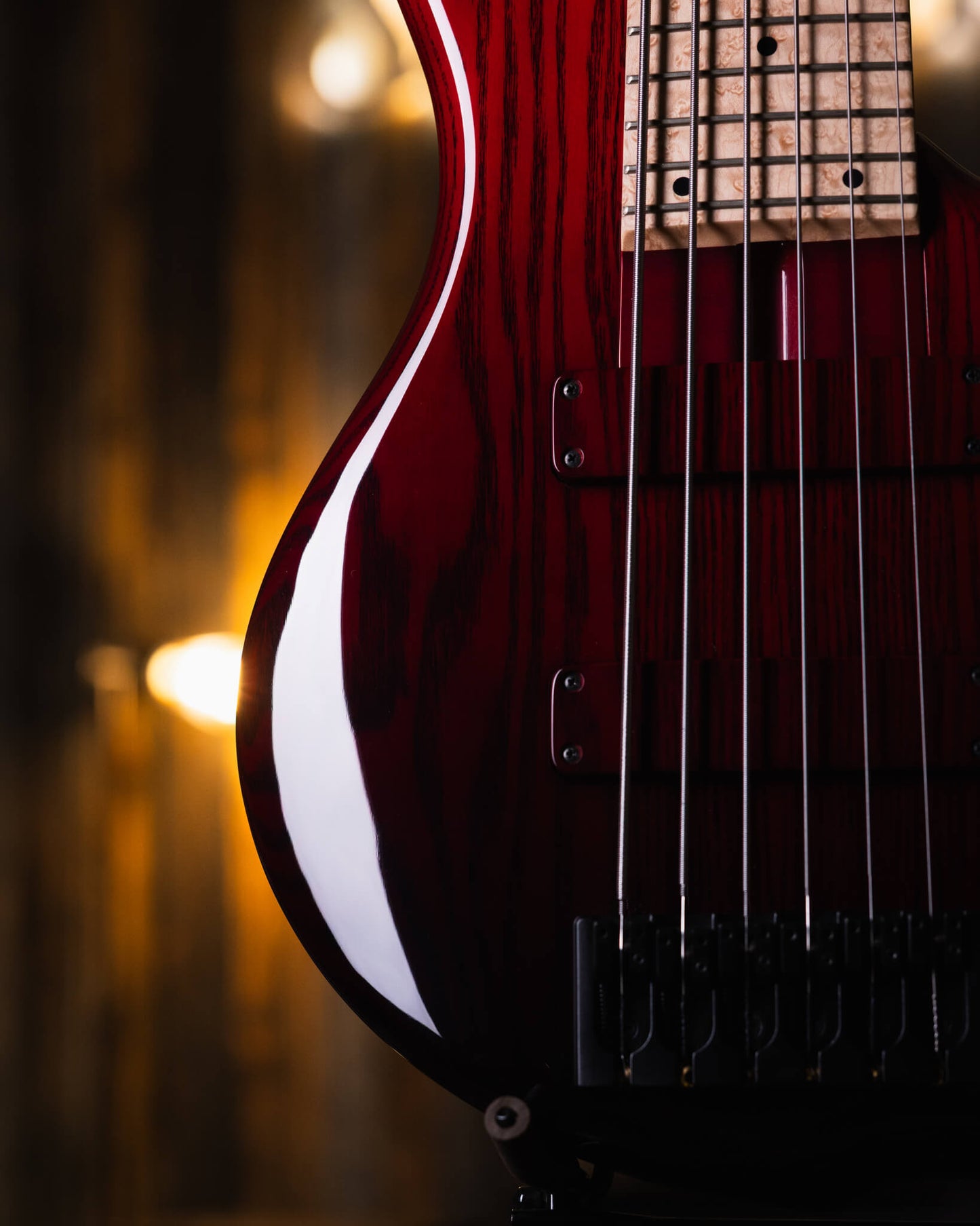 F Bass BN6 Trans Red Fade 2023