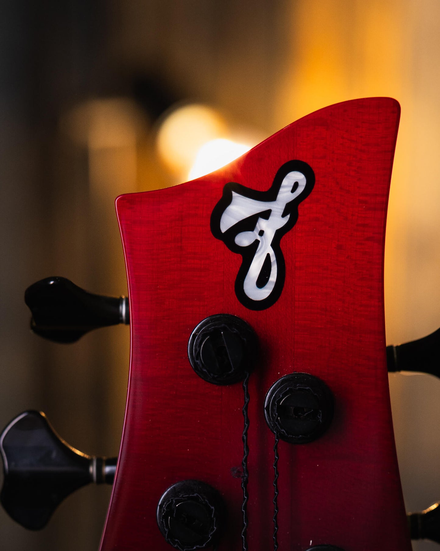 F Bass BN6 Trans Red Fade 2023