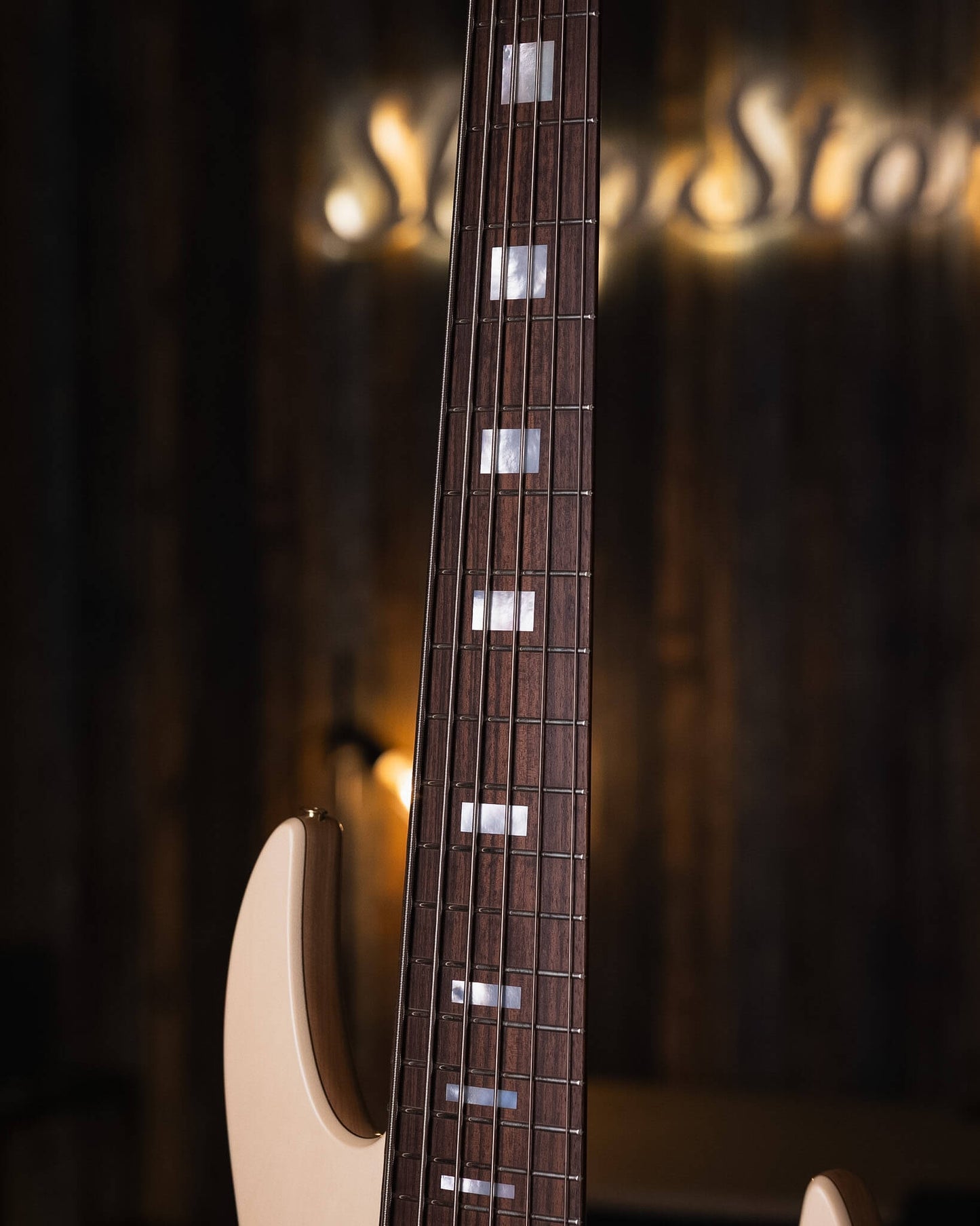 Fodera Contrabass 6 Elite Holly 2022