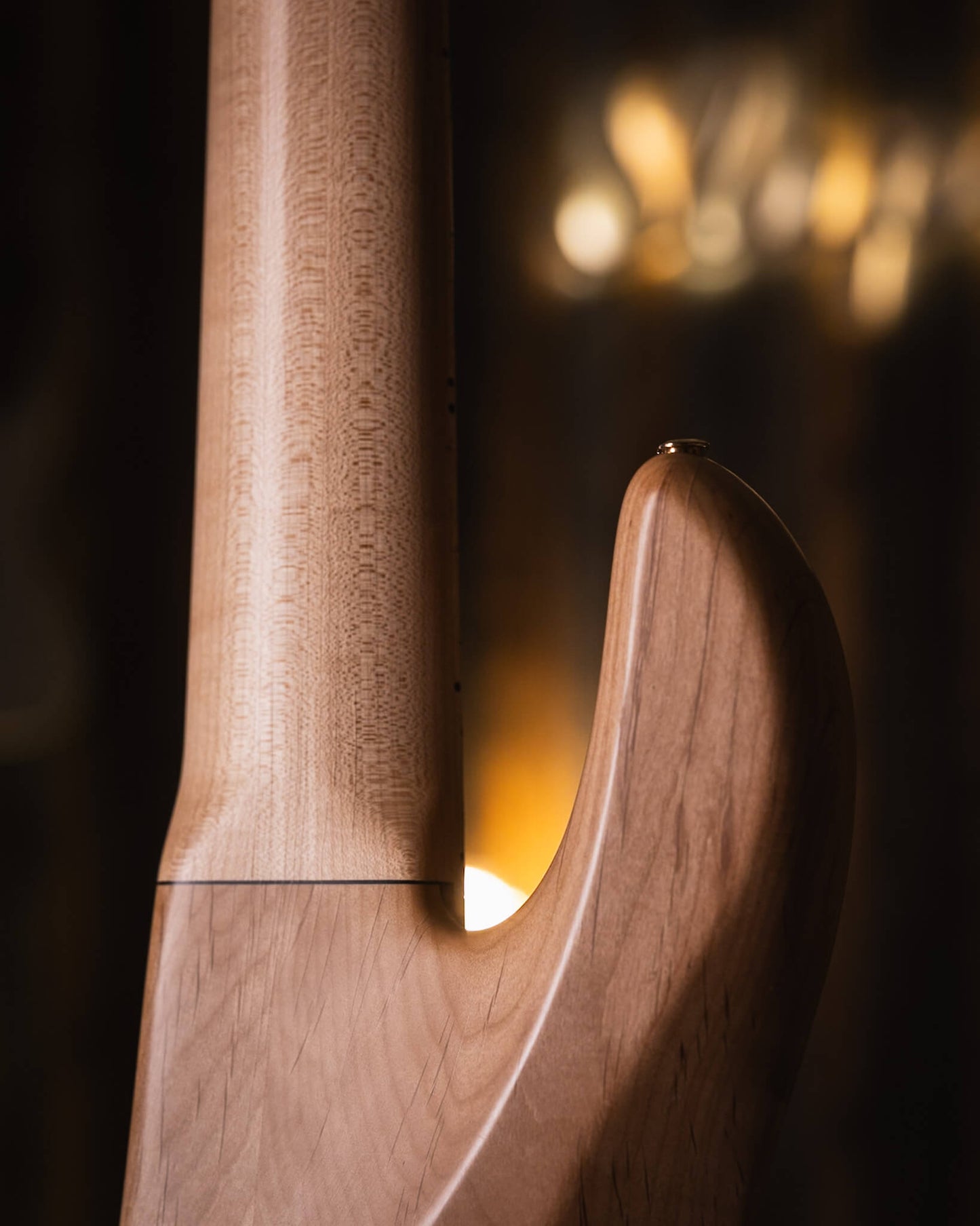 Fodera Emperor 5 Deluxe Redwood Burl 2024