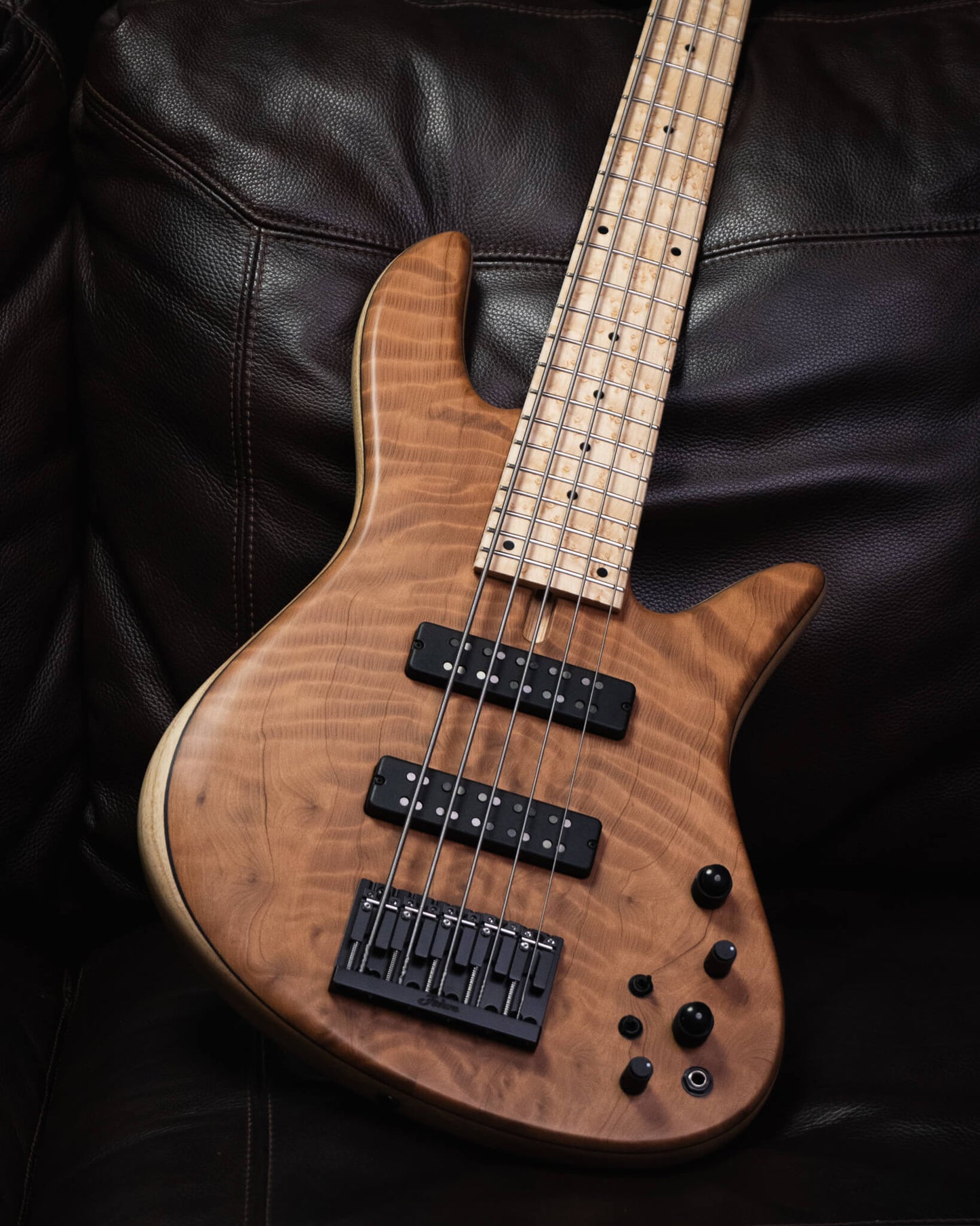 Fodera Emperor 5 Standard Special Quilted Redwood 2025