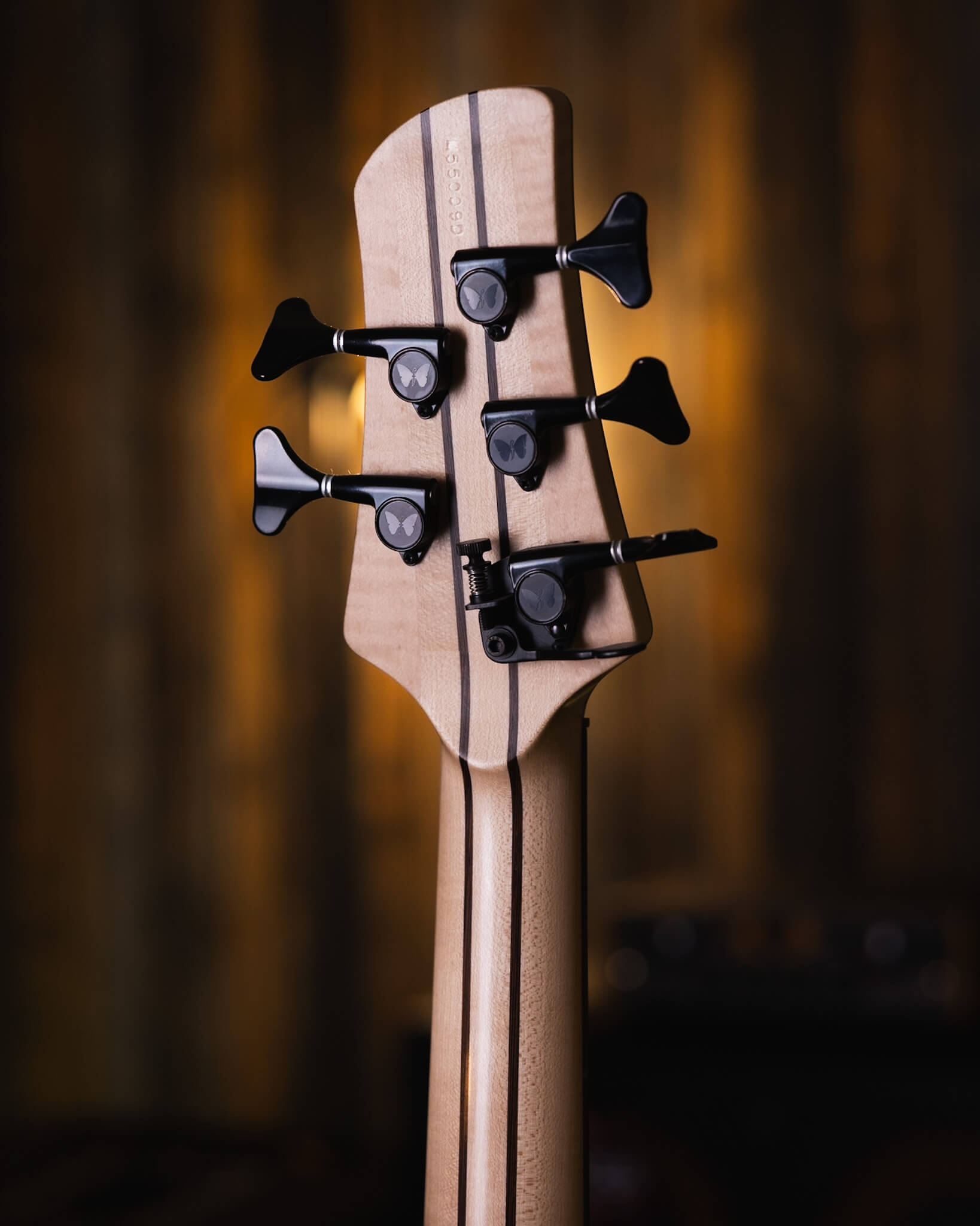 Fodera monarch fretless discount